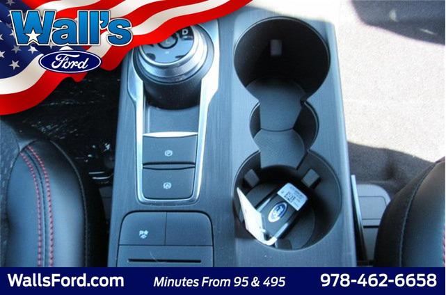 Photo of 2025 Agate Black Metallic Ford Escape