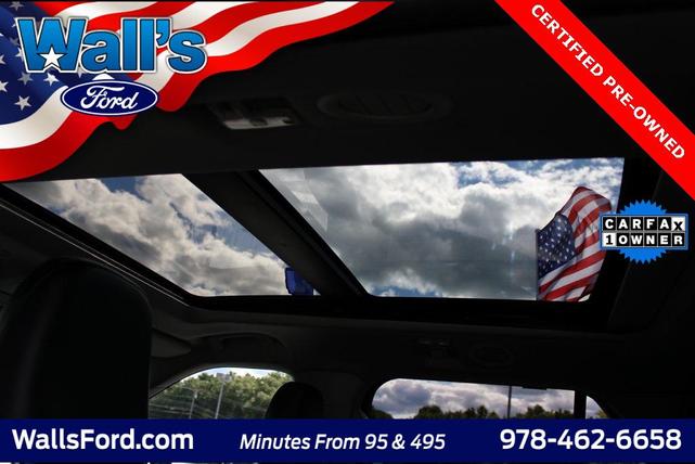 Photo of 2022 Burgundy Velvet Tinted Clearcoat Ford Explorer