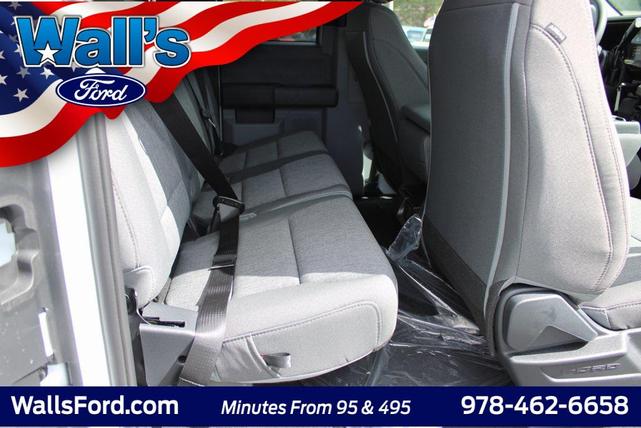 Photo of 2026 Oxford White Ford F-250