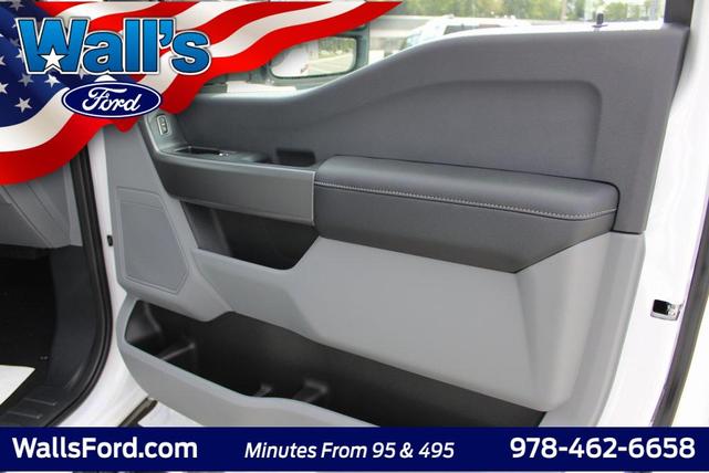 Photo of 2026 Oxford White Ford F-250
