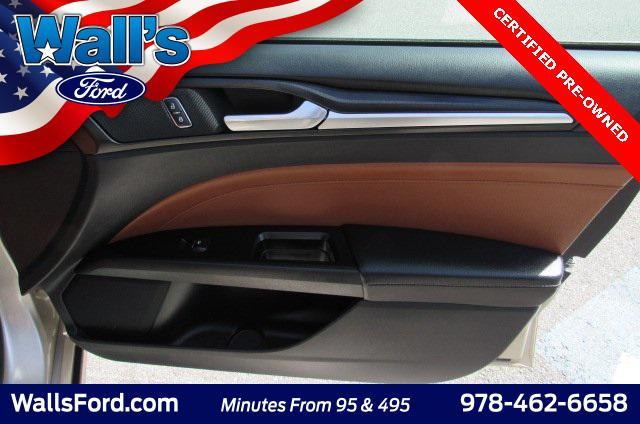 Photo of 2019 White Gold Ford Fusion