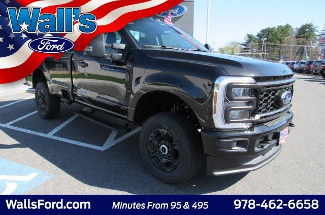 Photo of 2025 Agate Black Metallic Ford F-350