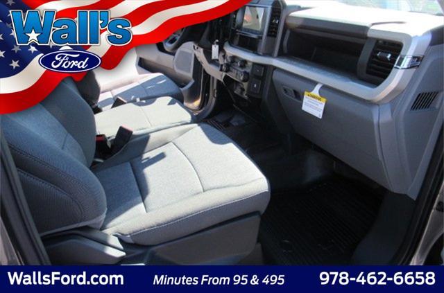 Photo of 2025 Carbonized Gray Metallic Ford F-250