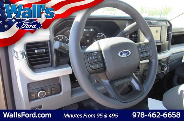 Photo of 2025 Carbonized Gray Metallic Ford F-250