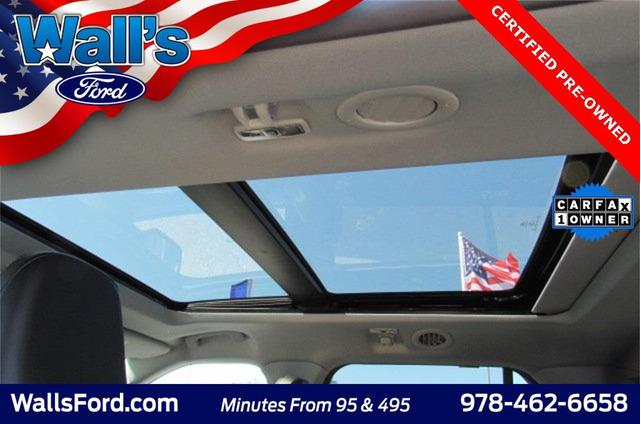 Photo of 2022 Carbonized Gray Metallic Ford Explorer