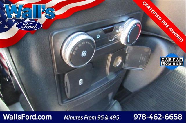 Photo of 2022 Carbonized Gray Metallic Ford Explorer
