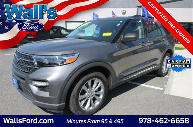Photo of 2022 Carbonized Gray Metallic Ford Explorer