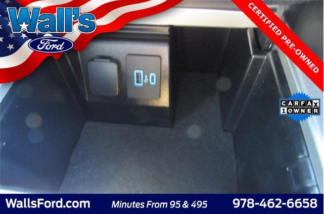 Photo of 2022 Carbonized Gray Metallic Ford Explorer