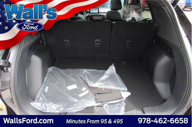 Photo of 2025 Agate Black Metallic Ford Escape