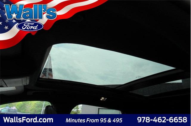 Photo of 2025 Agate Black Metallic Ford Escape