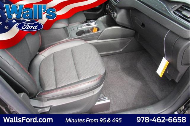 Photo of 2025 Agate Black Metallic Ford Escape