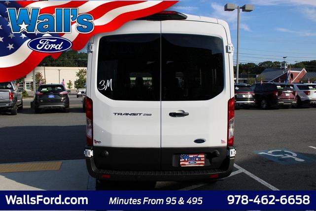 Photo of 2025 Oxford White Ford Transit-250