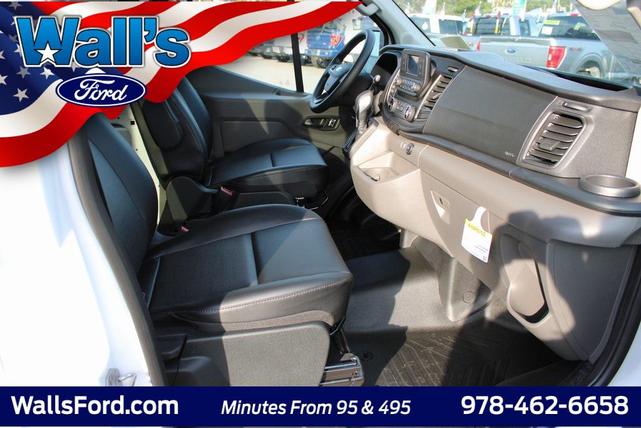 Photo of 2025 Oxford White Ford Transit-250