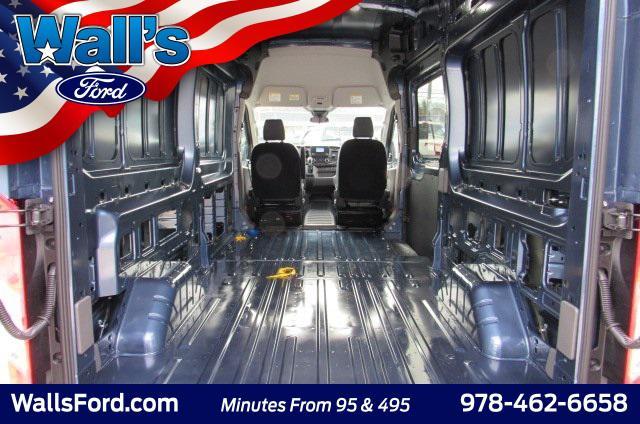 Photo of 2025 Blue Metallic Ford Transit-250