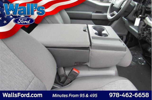 Photo of 2025 Oxford White Ford F-350