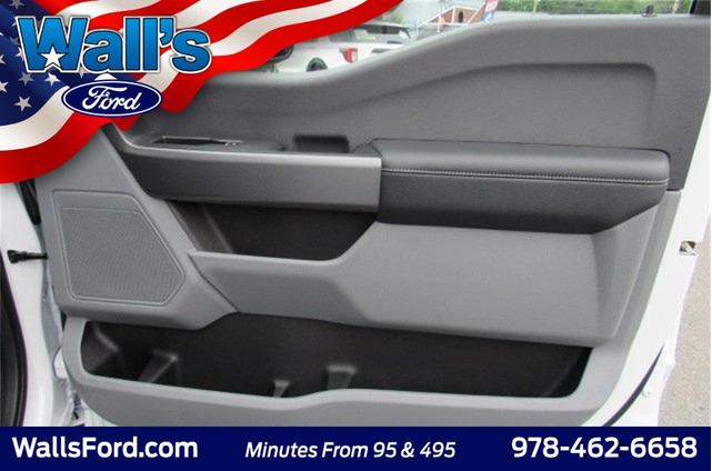 Photo of 2025 Oxford White Ford F-350
