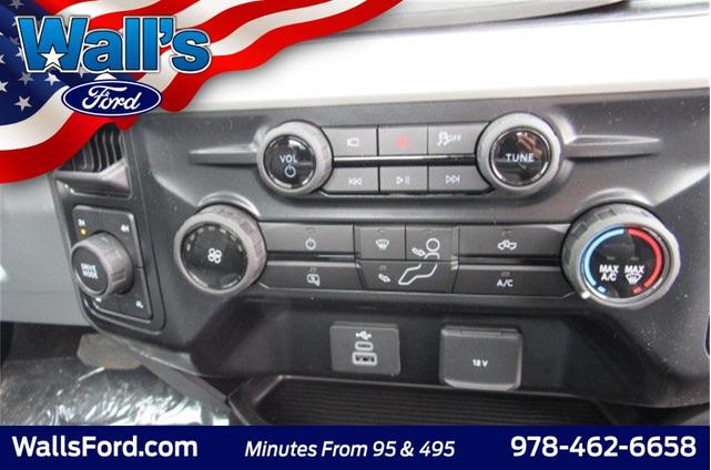 Photo of 2025 Oxford White Ford F-350