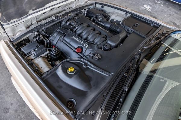 Photo of 1998 Topaz Jaguar XJ8