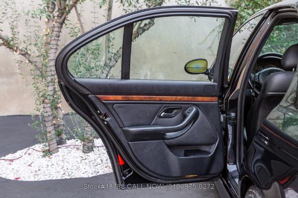 Photo of 2000 Jet Black BMW M5