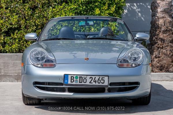 Photo of 2000 Arctic Silver Metallic Porsche 911