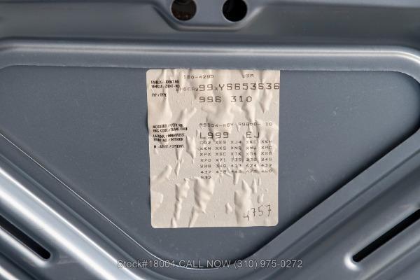 Photo of 2000 Arctic Silver Metallic Porsche 911