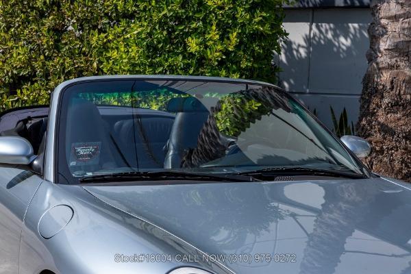 Photo of 2000 Arctic Silver Metallic Porsche 911