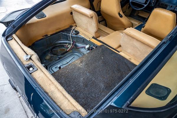 Photo of 1985 Prussian Blue Metallic Porsche 928