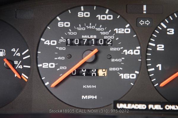 Photo of 1985 Prussian Blue Metallic Porsche 928