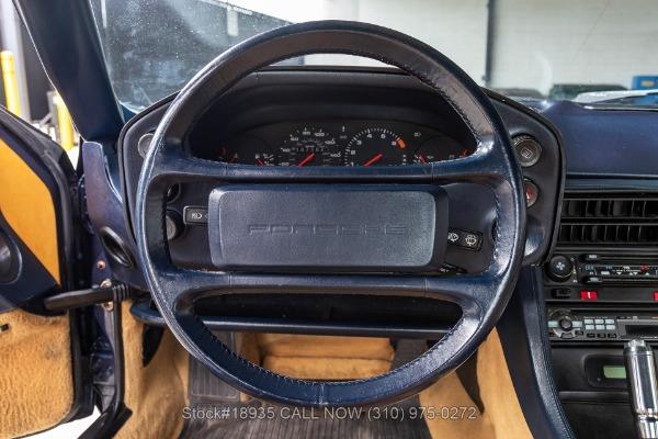 Photo of 1985 Prussian Blue Metallic Porsche 928