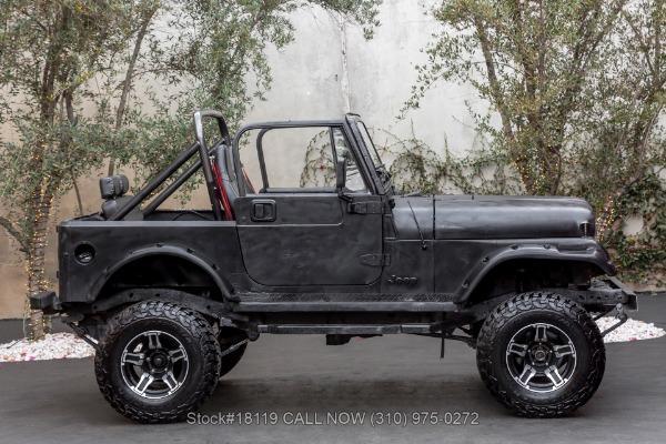 Photo of 1984 Black Jeep CJ-7