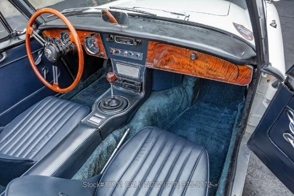 Photo of 1966 White Austin-Healey 3000 Mk III