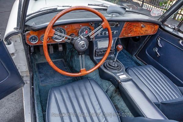Photo of 1966 White Austin-Healey 3000 Mk III
