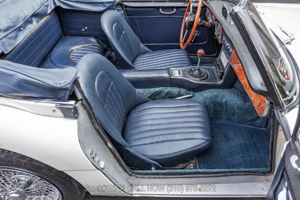 Photo of 1966 White Austin-Healey 3000 Mk III