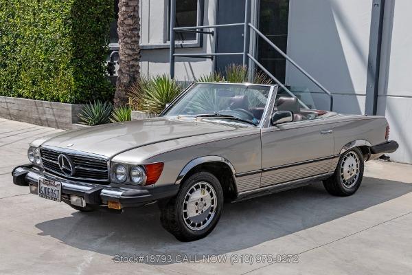 Photo of 1985 Smoke Silver Metallic Mercedes-Benz SL-Class