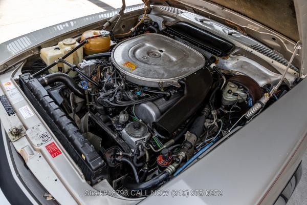 Photo of 1985 Smoke Silver Metallic Mercedes-Benz SL-Class