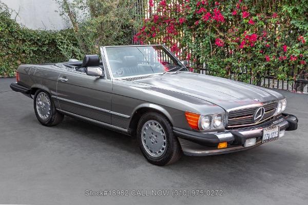 Photo of 1986 Metallic Mercedes-Benz SL-Class
