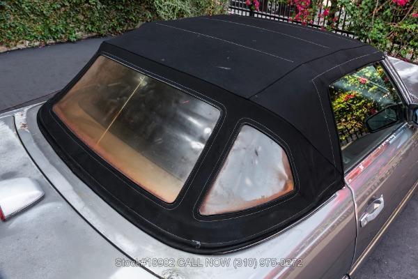 Photo of 1986 Metallic Mercedes-Benz SL-Class