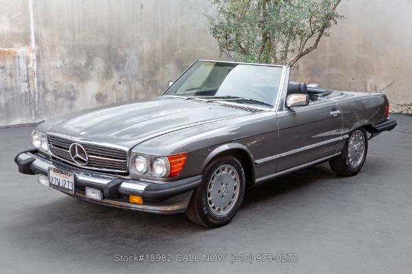 Photo of 1986 Metallic Mercedes-Benz SL-Class
