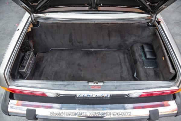 Photo of 1986 Metallic Mercedes-Benz SL-Class