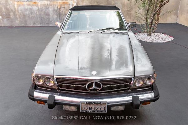 Photo of 1986 Metallic Mercedes-Benz SL-Class