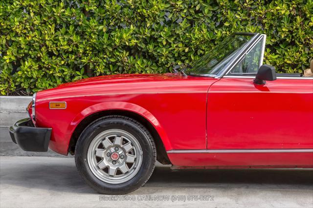 Photo of 1979 Red FIAT Spider 2000