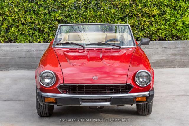 Photo of 1979 Red FIAT Spider 2000