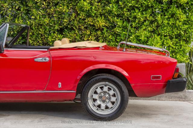 Photo of 1979 Red FIAT Spider 2000