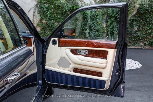 Photo of 2001 Meteor Metallic Bentley Arnage