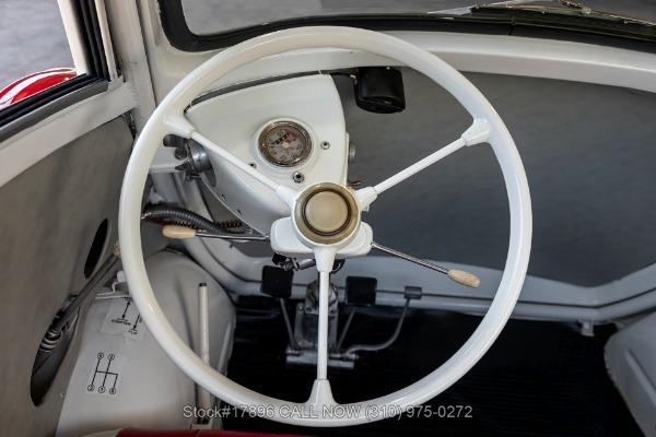 Photo of 1957 White BMW Isetta