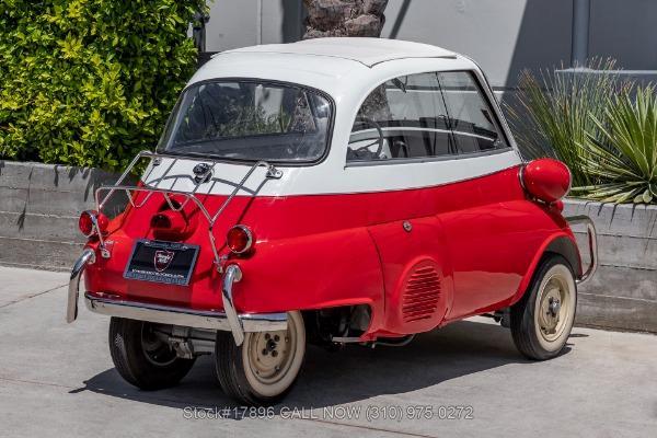 Photo of 1957 White BMW Isetta
