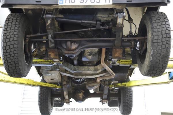 Photo of 1989 White Land Rover Defender