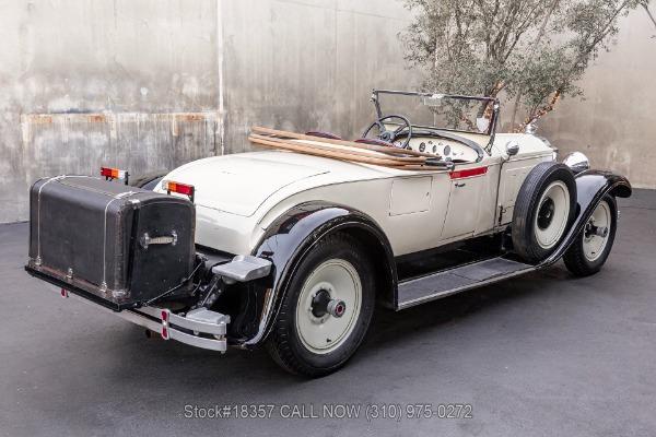 Photo of 1929 Ivory Packard 640