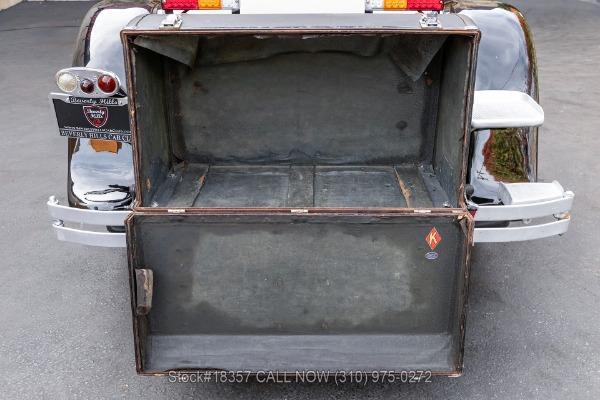 Photo of 1929 Ivory Packard 640