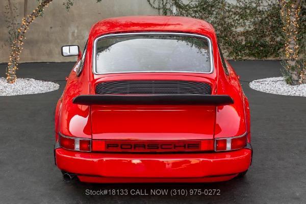 Photo of 1976 Red Porsche 911
